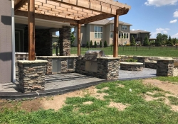olathe-outdoor-environment-oatio-huston-contstruction